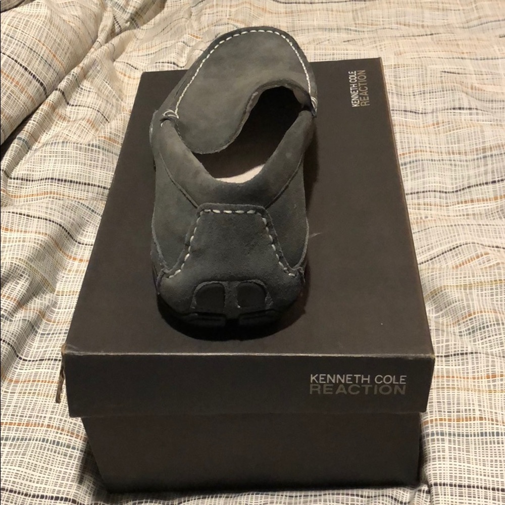 Shoes - Picture 3 of 4
